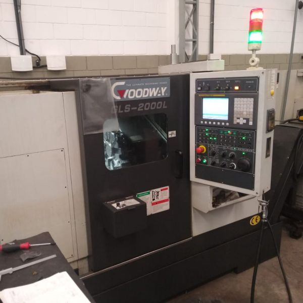 Torno CNC GOODWAY GLS-2000L