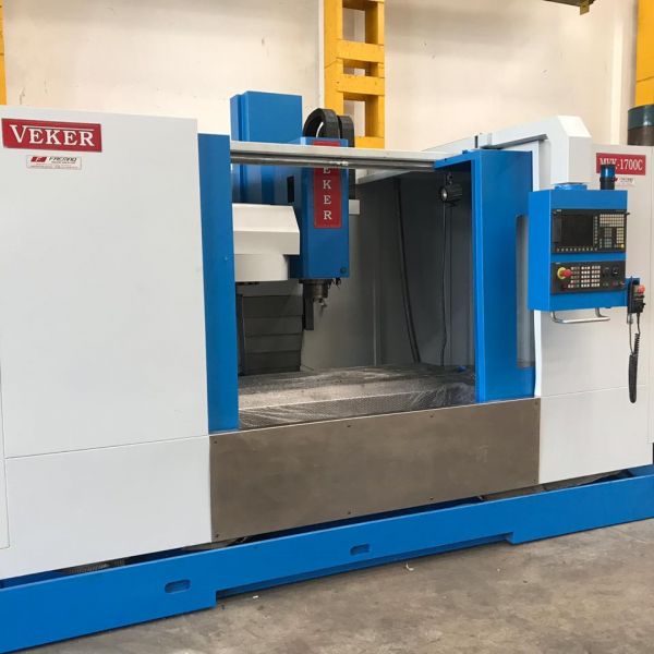 Centro de Usinagem Vertical VEKER MVK1700C