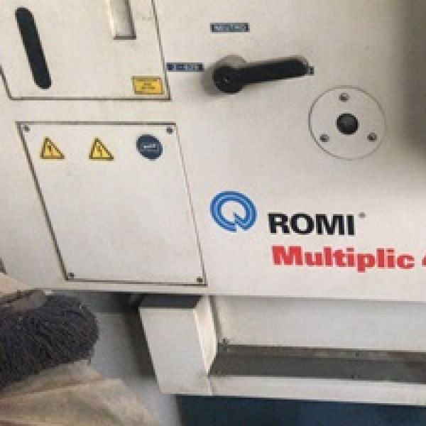 Torno CNC ROMI CENTUR 40D MULTIPLIC