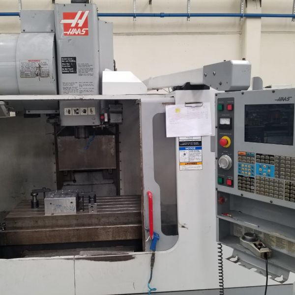 Centro de Usinagem Vertical HAAS VF-3