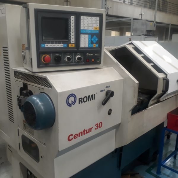 Torno CNC ROMI CENTUR 30S