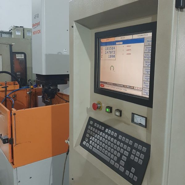 Eletroerosão por Penetração ELECTROCUT NOVICK AF10