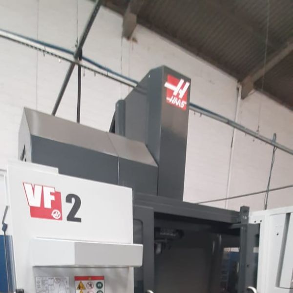 Centro de Usinagem Vertical HAAS VF-2-SE