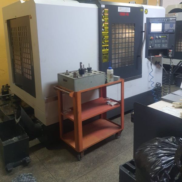 Centro de Usinagem Vertical FEELER VMP-40A