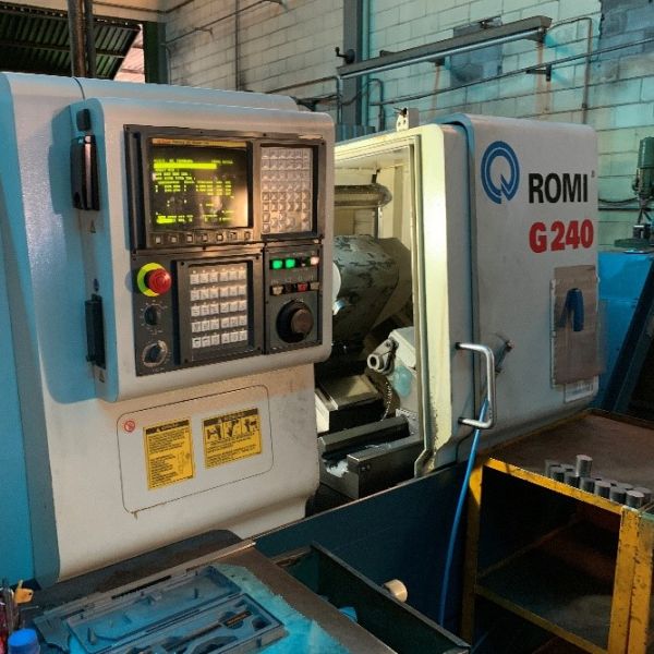 Torno CNC ROMI G240