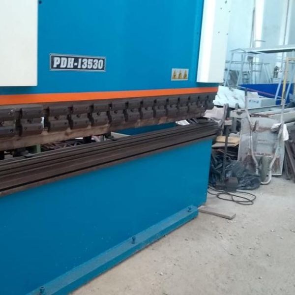 Dobradeira CNC NEWTON PDH13530II