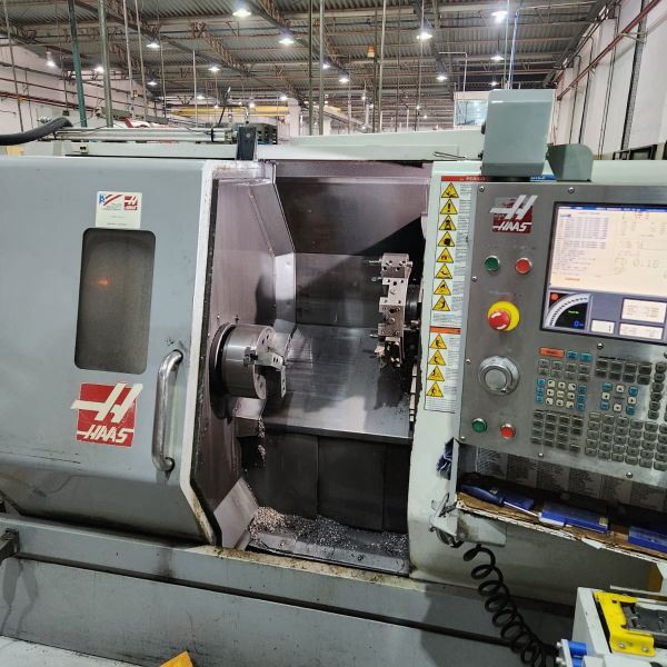 Torno CNC HAAS SL20TB