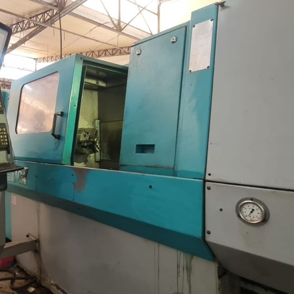 Torno CNC INDEX MC400