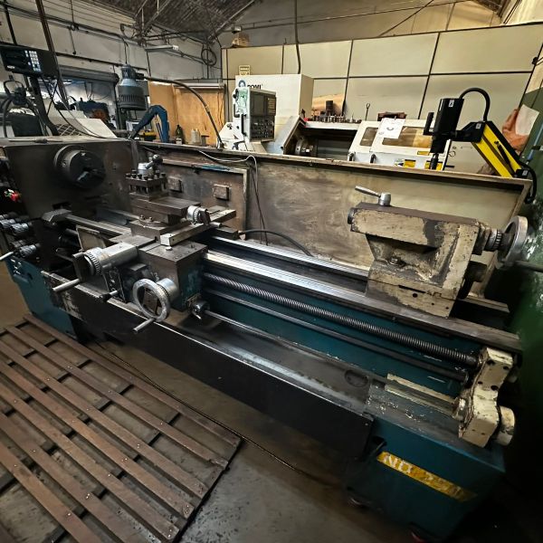 Torno Mecânico NARDINI ND250