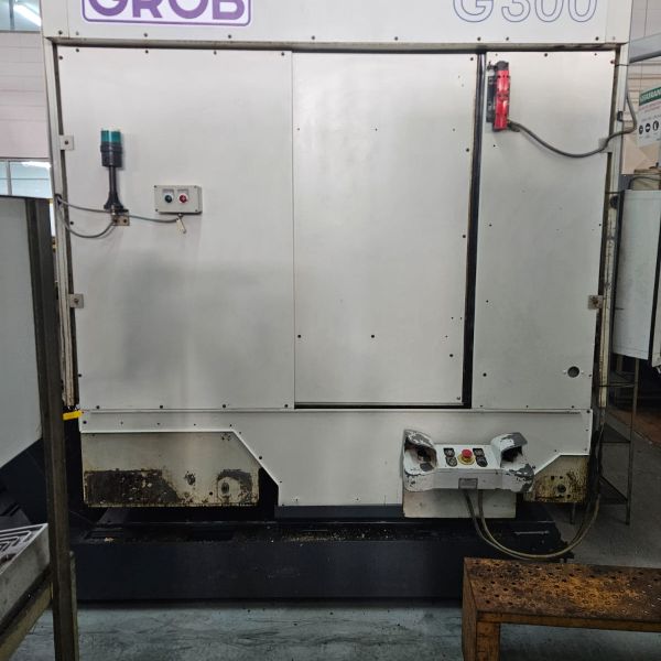 Centro de Usinagem Horizontal GROB G300 – 5 Eixos