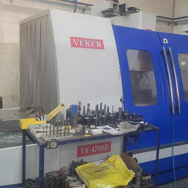 Fresadora CNC VEKER VK4700D