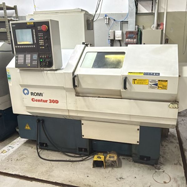 Torno CNC ROMI CENTUR 30D