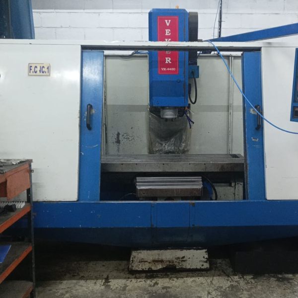 Fresadora CNC VEKER VK4400