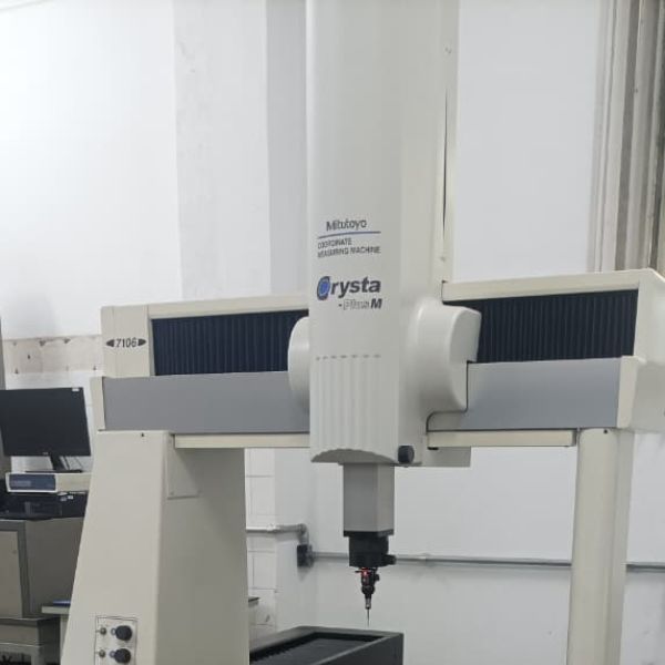 Tridimensional MITUTOYO CRT-PM7106 