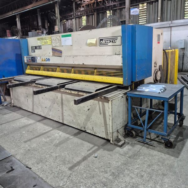 Guilhotina Hidráulica NEWTON GHN 3013 II
