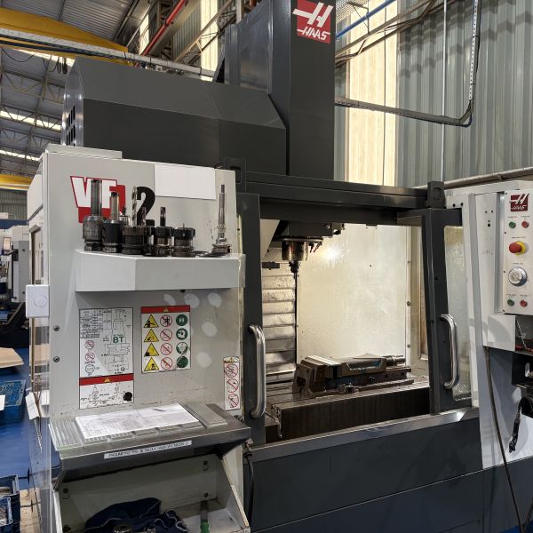 Centro de Usinagem Vertical HAAS VF-2-SE
